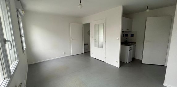 Location Appartement 1 pièce 23m² NANTES 44000 - Photo 2