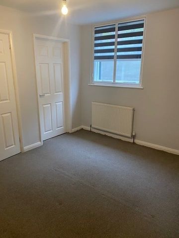 1 Bed Flat, South Street, RG1 - Photo 5