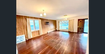 Spacious Family Home in Prime Cloverdale Location - Photo 3