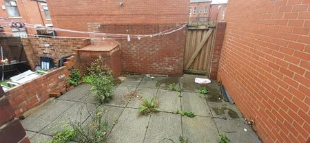 2 bedroom terraced house to rent - Photo 5