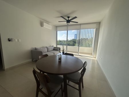 Departamento de 2 recámaras, amueblado, en Temozon con amenidades. - Foto 3