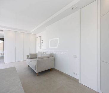 Excellent 1 Bedroom penthouse with 100m² terrace for rent in Gran V... - Photo 1