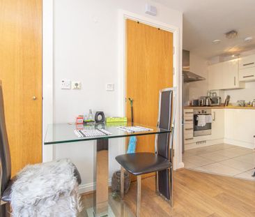 Studio to rent - Photo 2