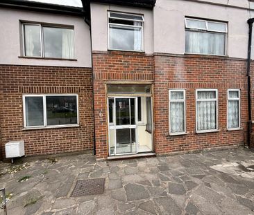 5 bedroom end of terrace house to rent - Photo 1