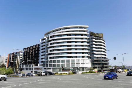 Located in Heart of Doncaster with a Walk to Westfield - Photo 3