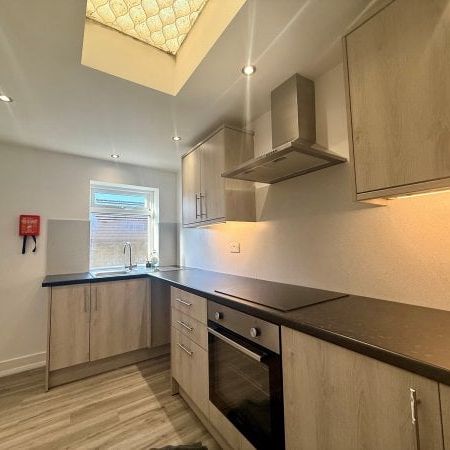 Derby Street, Colne, BB8 - Photo 3