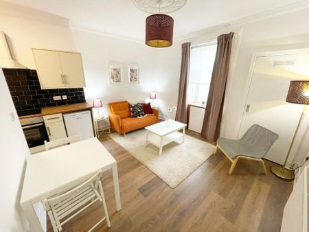 1 Bedroom Property in Morris Street - Photo 3