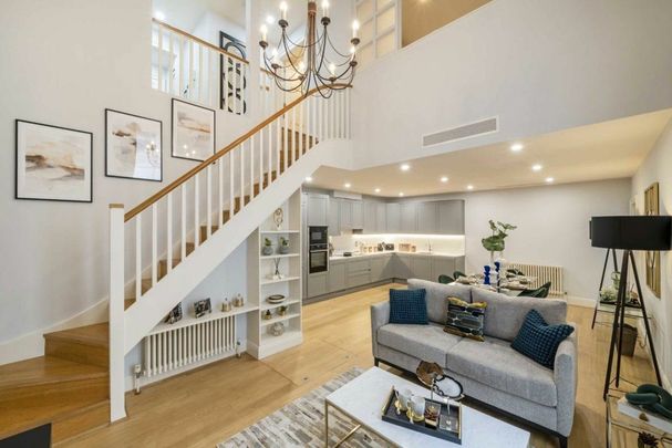 Woods Mews, Mayfair, W1K - Photo 1