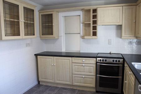 2 bedroom property to rent - Photo 4