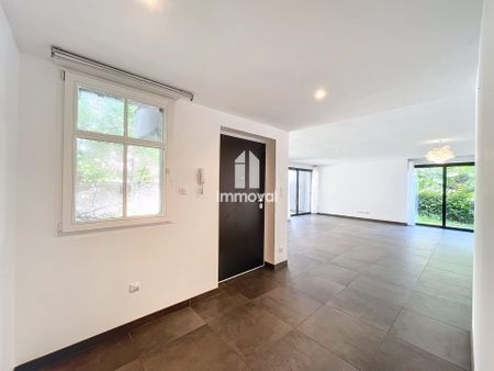 ORANGERIE - MAISON AVEC TERRASSE ET JARDIN DE 117.61M2 - Photo 3