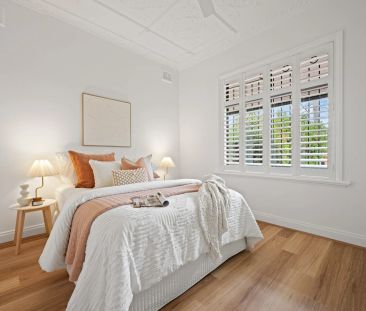 Modern Comfort Meets Classic Style - Photo 4