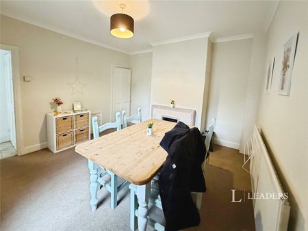 3 bedroom house to rent Recreation Ground Road, Stamford, Lincolnshire, PE9 - Photo 5