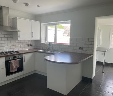 Bond Avenue, Llanelli, Carmarthenshire, SA15 1RG - Photo 4