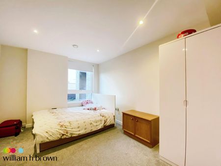 Burgess Springs, Chelmsford - Photo 4