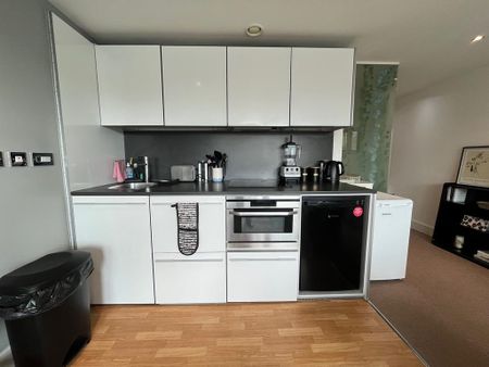 1 bedroom apartment to rent - Photo 4