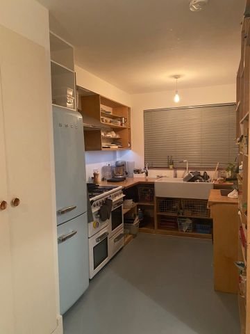 Room in a Shared House, Murchison Road, E10 - Photo 4