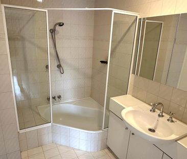 ON CITY'S DOORSTEP - Photo 6