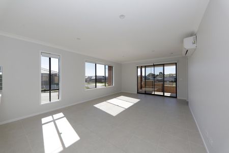 24 Wilkinson Street, Mernda VIC 3754 - Photo 5