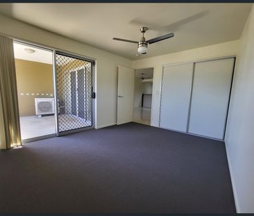 Fantastic central location – walk everywhere or enjoy the riverside... - Photo 4