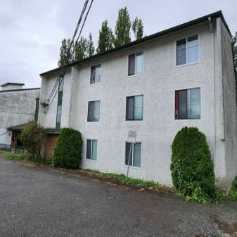 2 Bed Corner Unit in Central Abbotsford - Photo 3