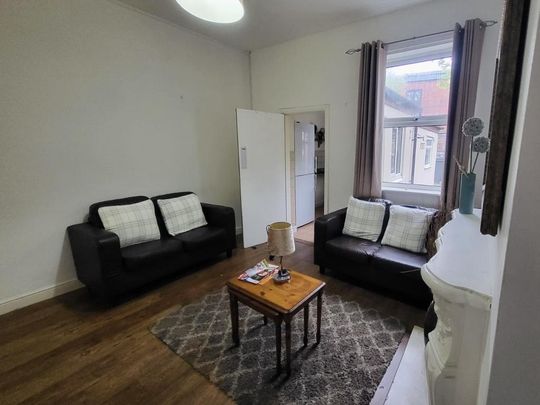 1 bedroom in a house share to rent - Photo 1