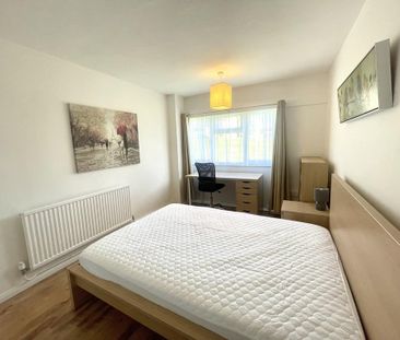 2 bedroom ground floor flat to rent - Photo 6