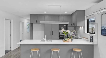 Modern Comfort Meets Charm - 4-Bedroom Family Home - Photo 3