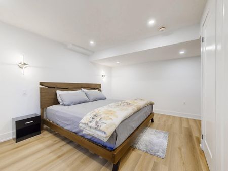 For Lease - 16 Schoolbridge Street, Ajax, Ontario - Photo 4