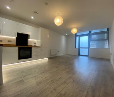 Edinburgh Gate, Harlow - Photo 1