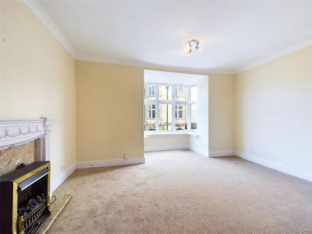 3 bedroom apartment to rent - Photo 3