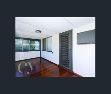 15 Yalgoo Avenue, White Gum Valley, WA 6162 - Photo 3