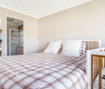 Spacious Elevated Family Home in Sought-After Mindarie - Photo 2