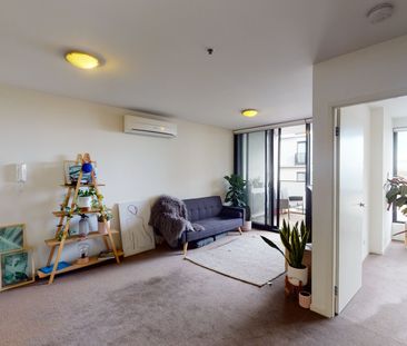 MODERN, SPACIOUS AND FULL OF LIGHT - Photo 3