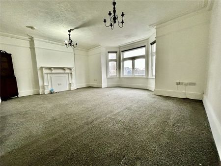 3 bedroom apartment to rent Brighton Road, Worthing, West Sussex, BN11 - Photo 2