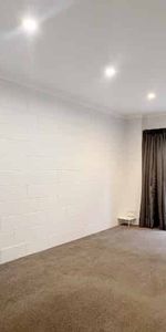 Ideal Location & Larger than Life!! - Photo 4