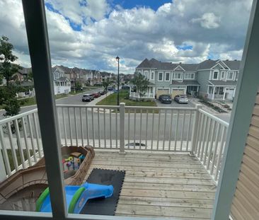 For Lease - 916 Fameflower Street, Barrhaven, Ontario - Photo 4