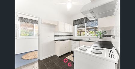 Charming Cottage in Prime Central Location - Photo 4