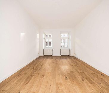 Neu! Top Lage I 2 Zimmer I neue Einbauküche I Tageslichtbad mit Wanne - Photo 4