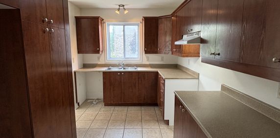 5½ Rénové Au Rez-de-chaussée à Le Gardeu - Photo 2