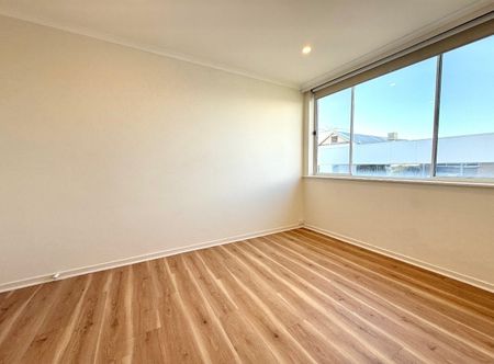 8/2 Mckay Street, Coburg VIC 3058 - Photo 5