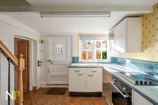 St Johns Green, Colchester, CO2 - Photo 1