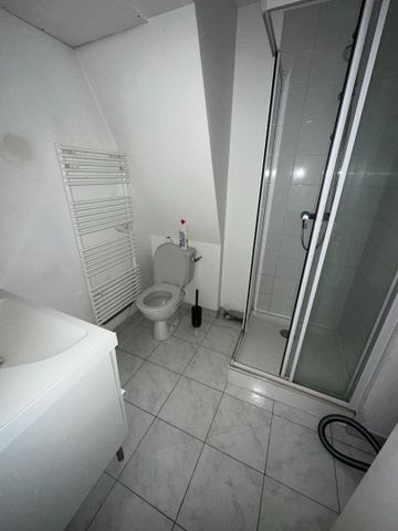 Location Appartement 1 pièce 22m² - Photo 3