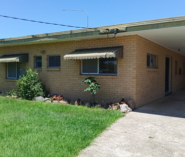 2 Binda Place, Bundall, QLD - Photo 3