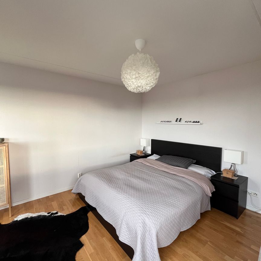 Skyllbergsgatan, Bandhagen - Photo 1