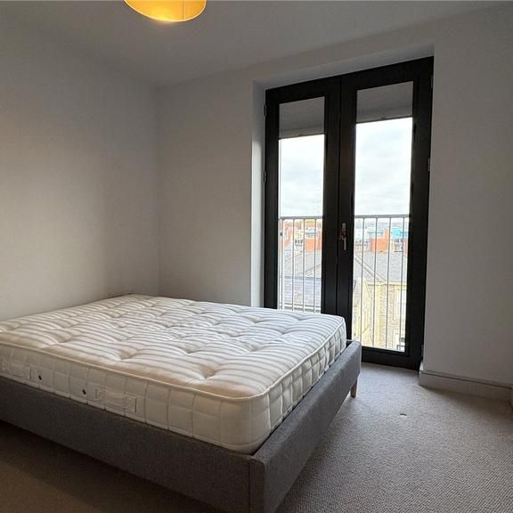 2 bedroom apartment to rent - Photo 1