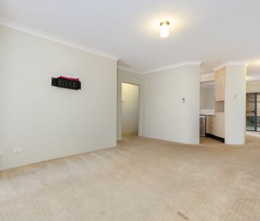 SPACIOUS UNIT WITH A COURTYARD - Photo 2