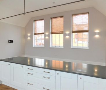 3 bedroom detached house to rent - Photo 3