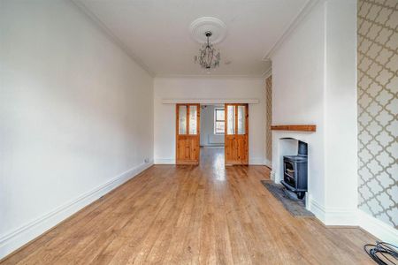 4 bedroom terraced house to rent - Photo 3