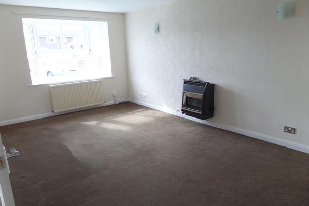 2 bedroom detached bungalow to rent - Photo 1