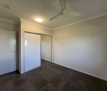 Modern 3 Bedroom Home + Ensuite - Photo 3